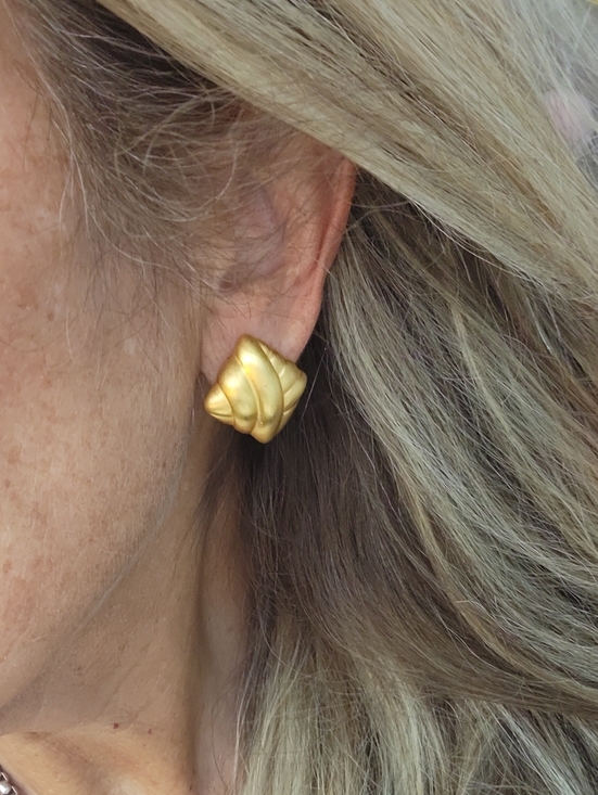 Ginnie Johansen Inc. Jewelry - Ginnie Johansen Vintage 80's Matte Ribbed Square Post Earrings